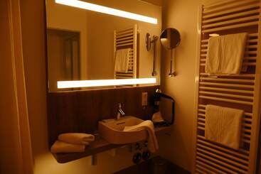 Meyn S Apartments &