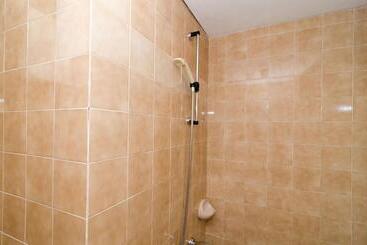 پانسیون Guest House Misita