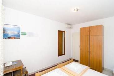 پانسیون Guest House Misita