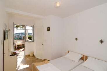 پانسیون Guest House Misita