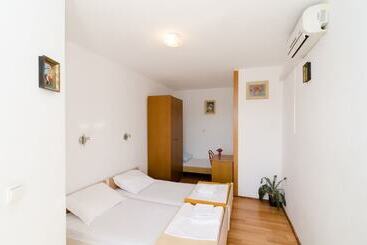 پانسیون Guest House Misita