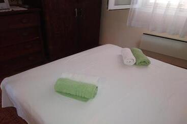 פנסיון Rooms Brezak Lastovo