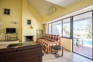 Capitalmoura Mouragolf Village