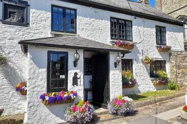 The Weary Friar Inn