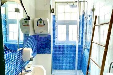 هتل Algarve Hostel