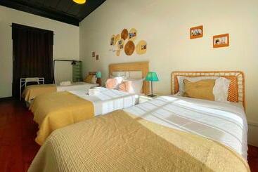 هتل Algarve Hostel