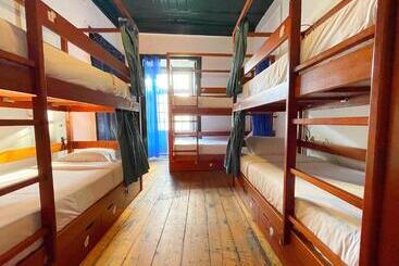 هتل Algarve Hostel