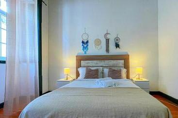 هتل Algarve Hostel