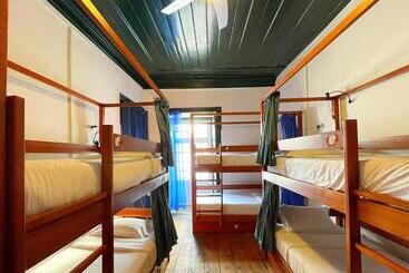 هتل Algarve Hostel