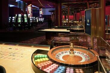 هتل Casino Pullman City Center Rosario
