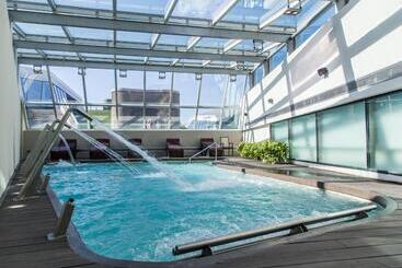 هتل Casino Pullman City Center Rosario