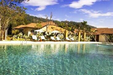هتل Centara Chaan Talay Resort And Villas Trat