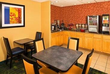 هتل Fairfield Inn By Marriott New York Laguardia Airport/flushing