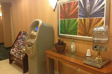 هتل Fairfield Inn By Marriott New York Laguardia Airport/flushing