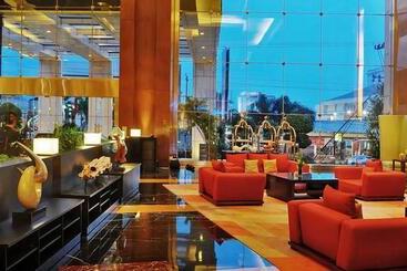 Gumaya Tower Hotel Semarang