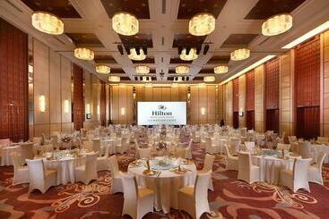 هتل Hilton Beijing Capital Airport