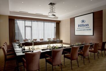 هتل Hilton Beijing Capital Airport