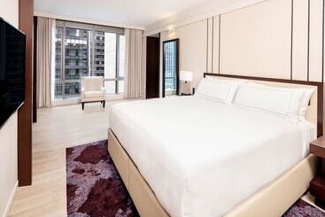 هتل Hilton Club West 57th Street New York
