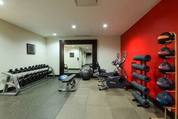 هتل Hilton Club West 57th Street New York