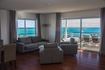 هتل Hilton Noumea La Promenade Residences