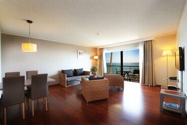 هتل Hilton Noumea La Promenade Residences