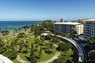 هتل Hilton Noumea La Promenade Residences