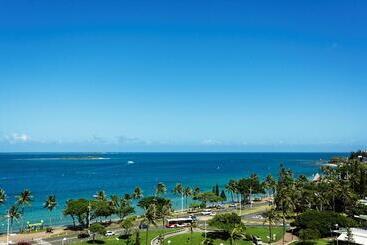 هتل Hilton Noumea La Promenade Residences