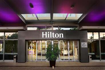 هتل Hilton Noumea La Promenade Residences