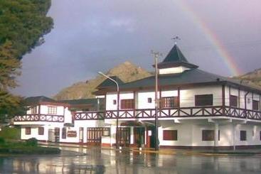 ホテル Hosteria & Spa Plaza Esquel