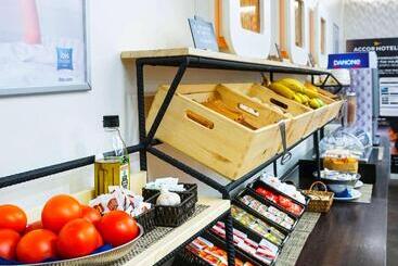 هتل Ibis Budget Girona Costa Brava