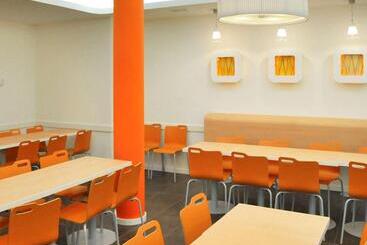 هتل Ibis Budget Girona Costa Brava