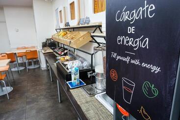 هتل Ibis Budget Girona Costa Brava