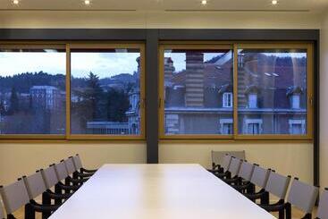 هتل Ibis Styles Le Puy En Velay