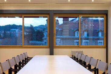 هتل Ibis Styles Le Puy En Velay