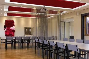 هتل Ibis Styles Le Puy En Velay