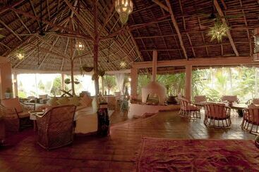 هتل Kinasi Lodge