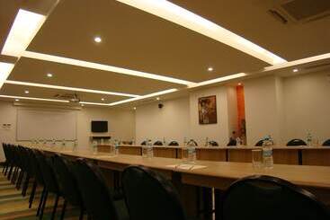 Lemon Tree Hotel Chennai