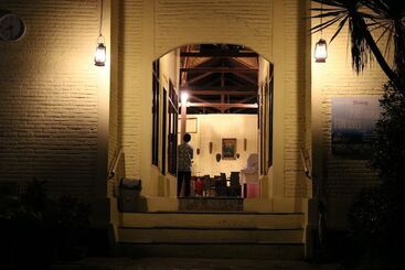 هتل Puri Bunga Beach Cottages