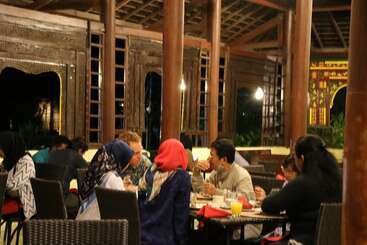 هتل Puri Bunga Beach Cottages