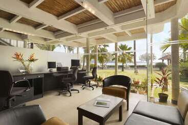 هتل Ramada Resort By Wyndham Kochi