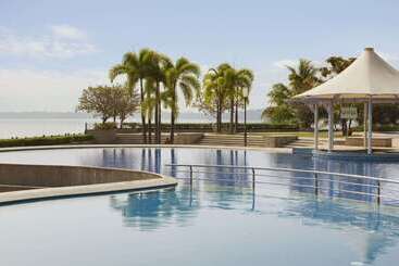 هتل Ramada Resort By Wyndham Kochi