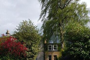 هتل Rathan House   The Eskbank