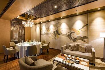 هتل Renaissance Beijing Capital