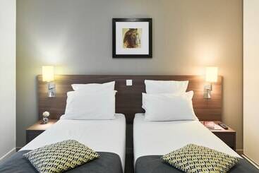 هتل Zenitude Hôtel Résidences Roissy Village