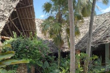 هتل Sultan Sands Island Resort & Spa