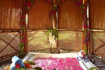 هتل Sultan Sands Island Resort & Spa