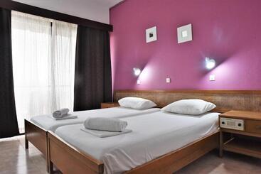 Telhinis Hotel & Apartments