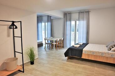 Telhinis Hotel & Apartments