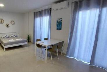 Telhinis Hotel & Apartments