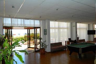 Telhinis Hotel & Apartments